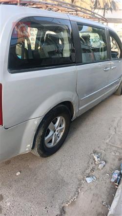 دودج كارافان